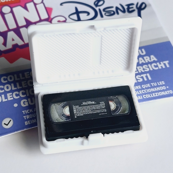Zuru Mini Brands Disney Store Edition Series 3 - Beauty and the Beast VHS - Picture 3 of 5